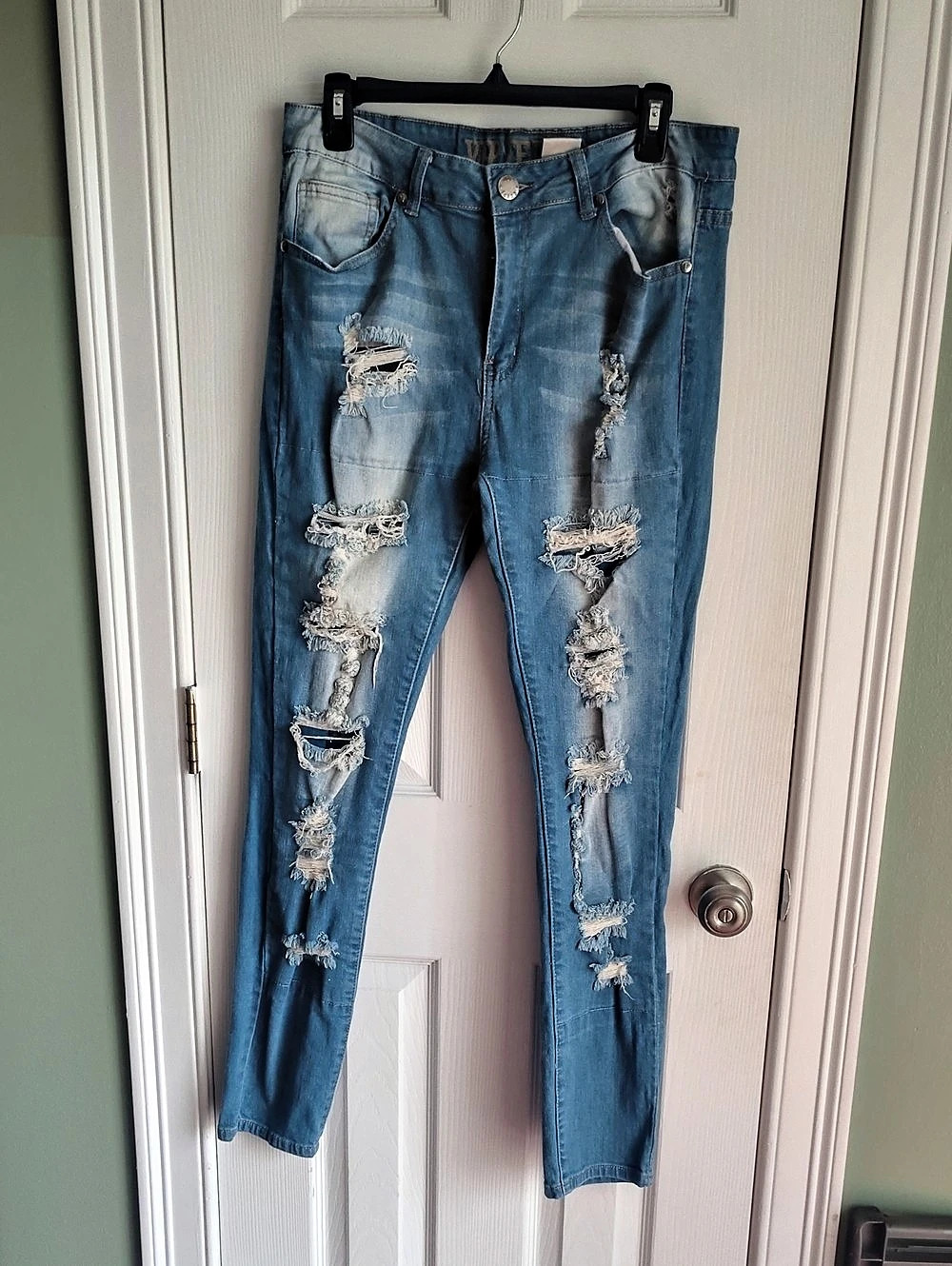 V.I.P. Jeans Distressed Skinny Jeans in Blue Size 15/16